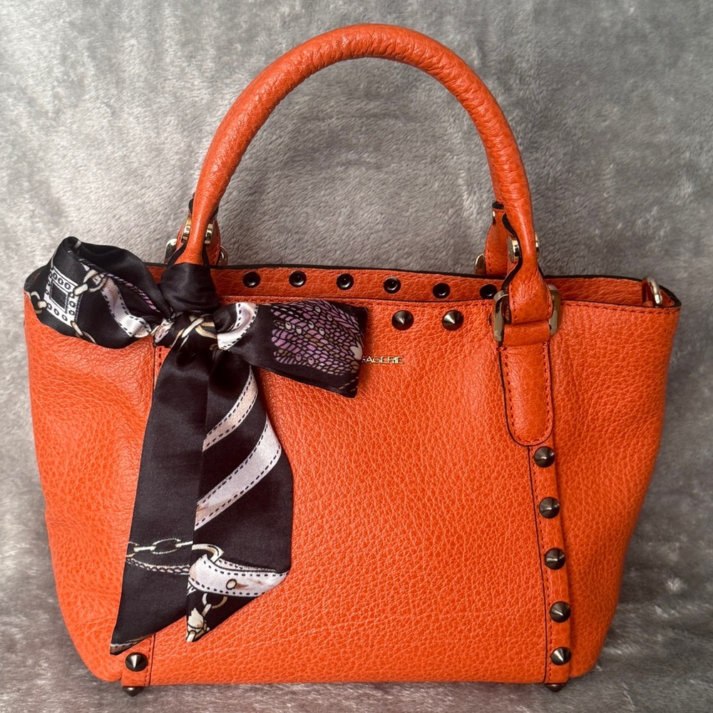 La Bagagerie Custom Accent Satchel 🧡✨